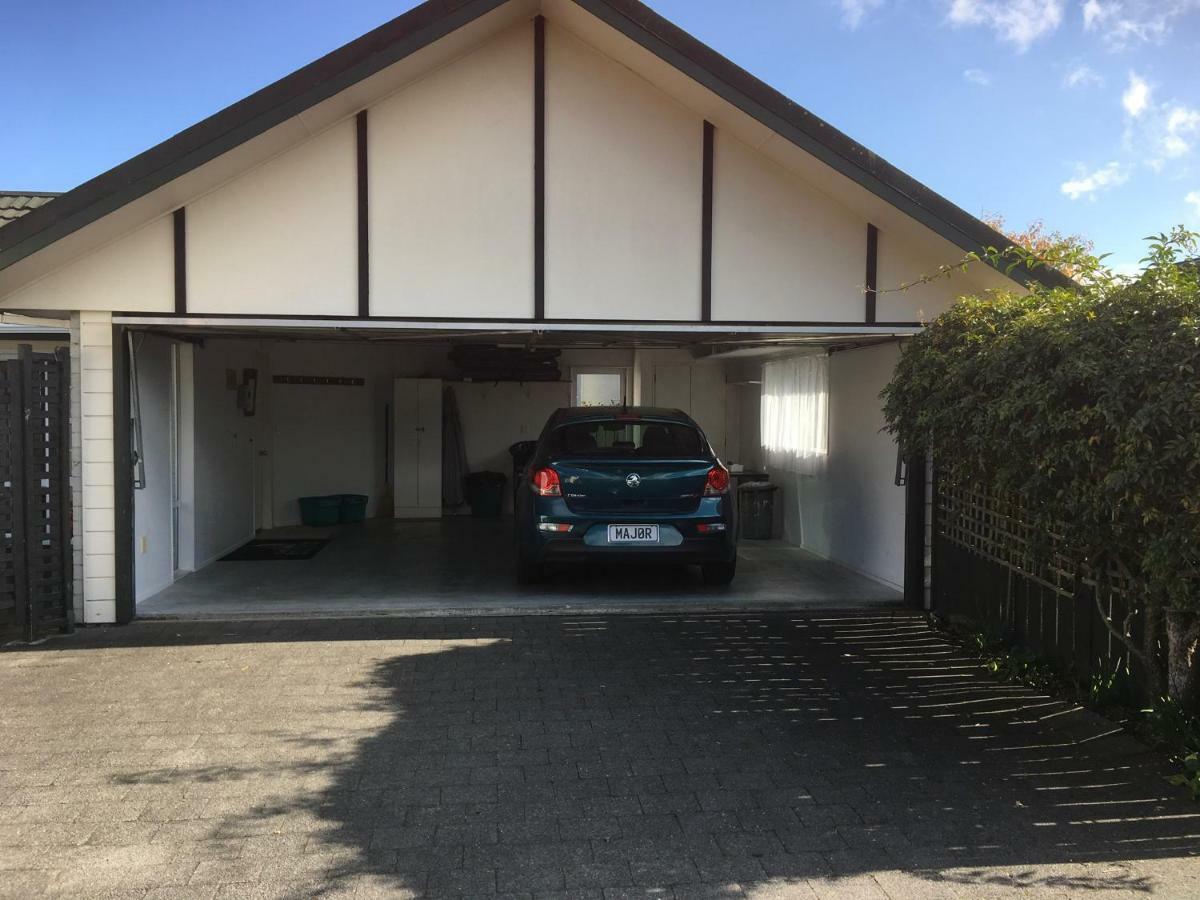 Tui House Villa Lago Lago Taupo Esterno foto